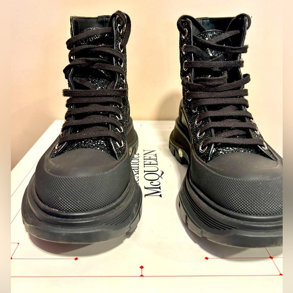 Alexander McQueen Treadslick Black Crystal Boots - Picture 4 of 7
